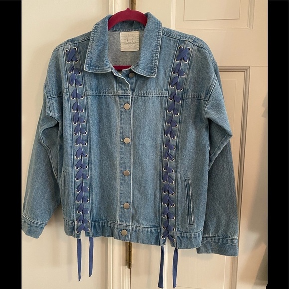 Boutique with Grace Jackets & Blazers - Boutique with Grace Crisscross Denim Jacket NWOT
